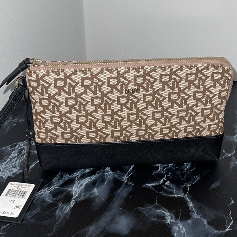 DKNY Vela Wristlet Pouch Brown Black Zip Top NEW  AUTHENTIC -Store Display